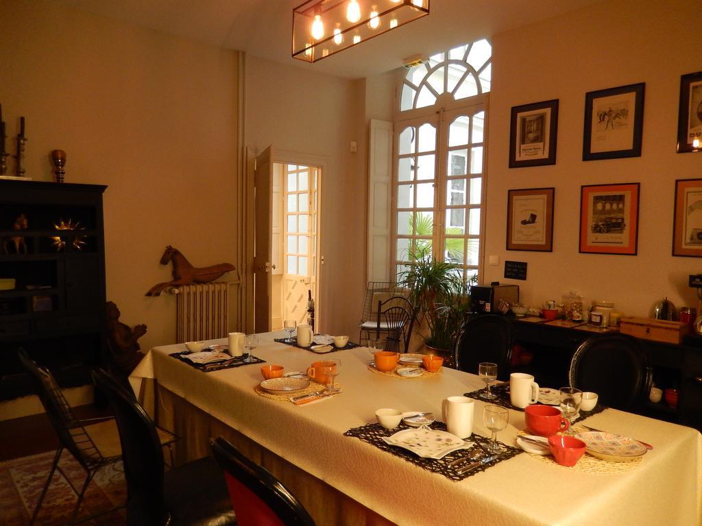Maison Bossoreil Acomodação com café da manhã Angers Exterior foto